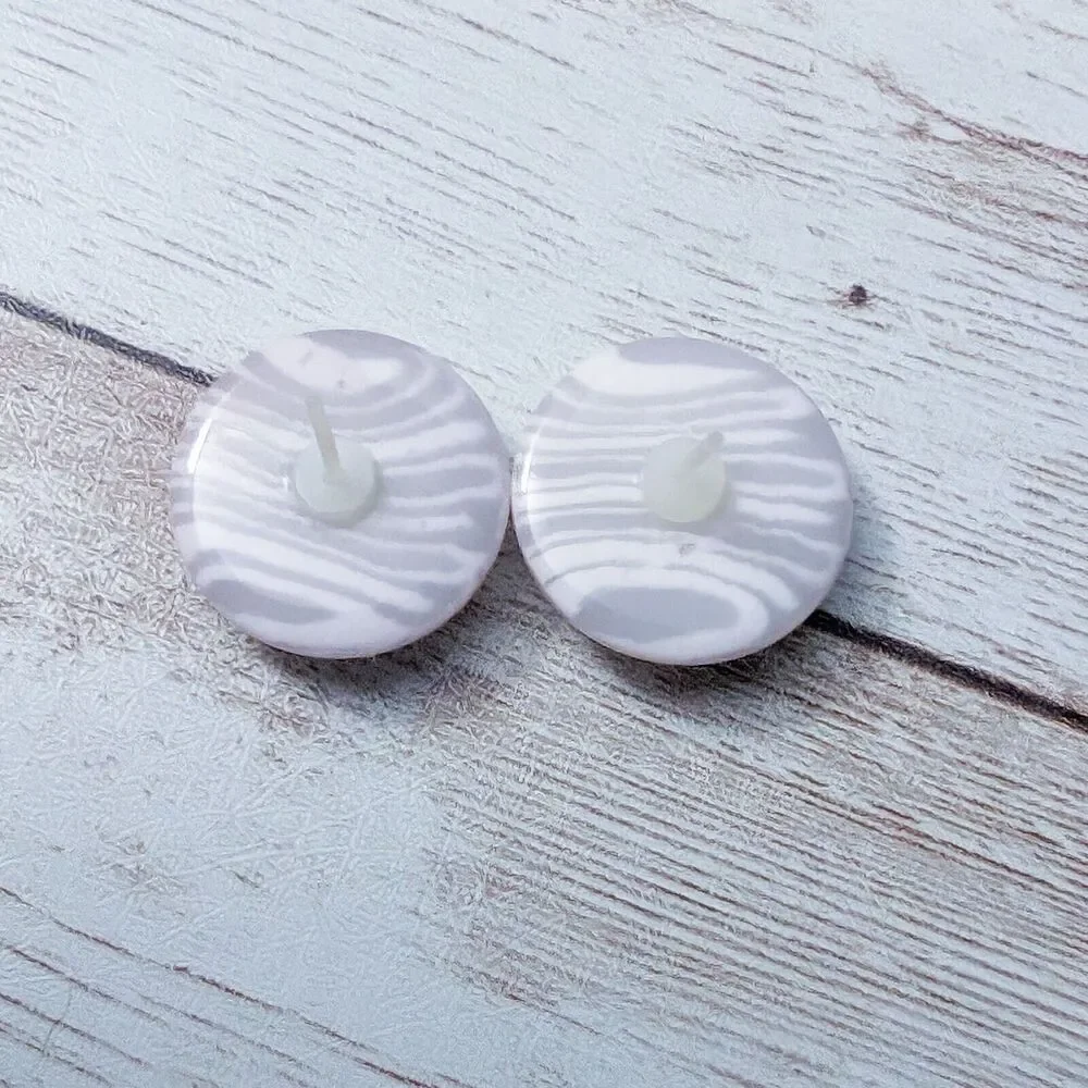 Vintage Stud Earrings For Pierced Ears - Unusual Design Circle 0.75
